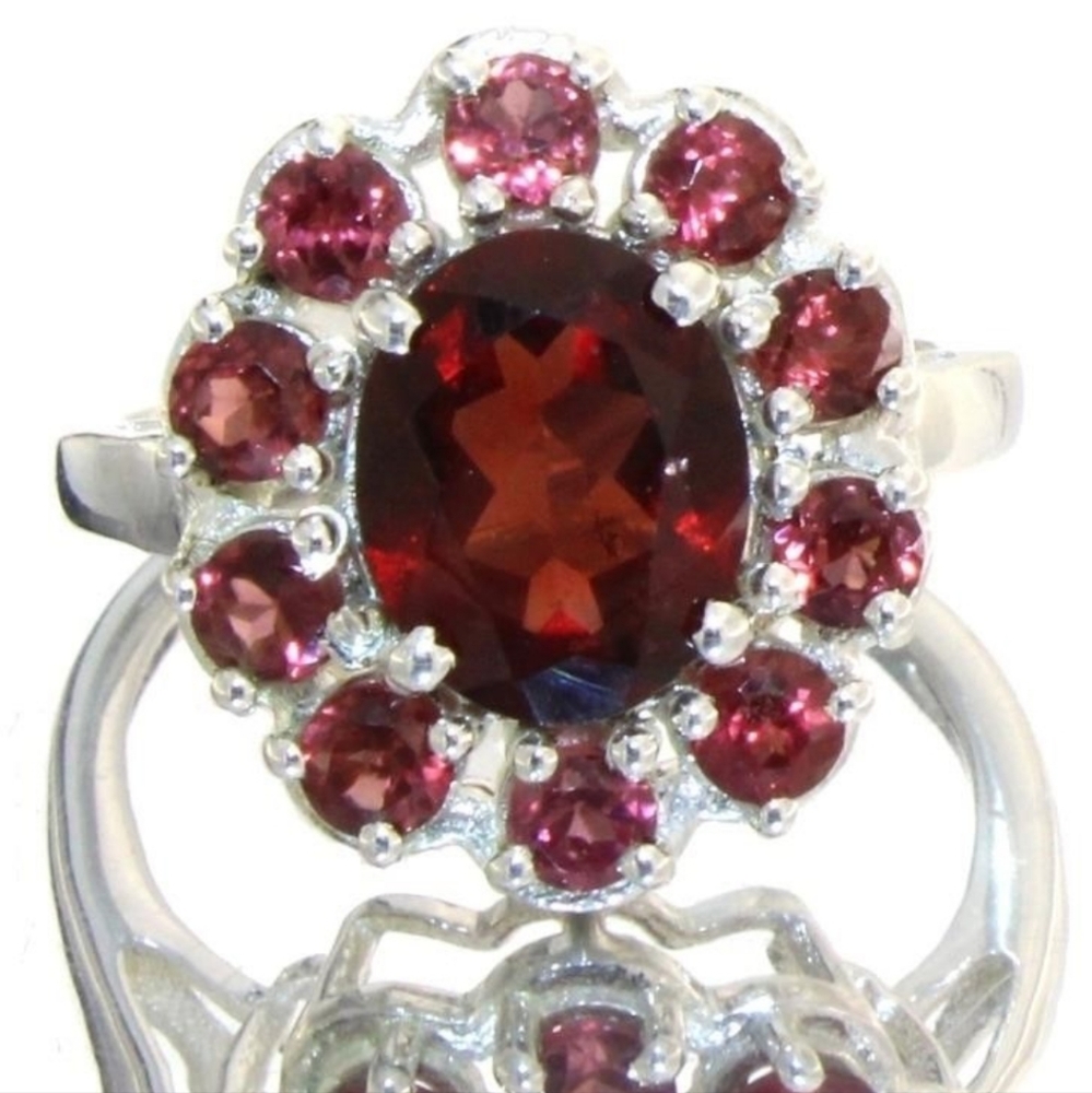 Elegant 4.84 ct Natural Garnet Cocktail Ring
